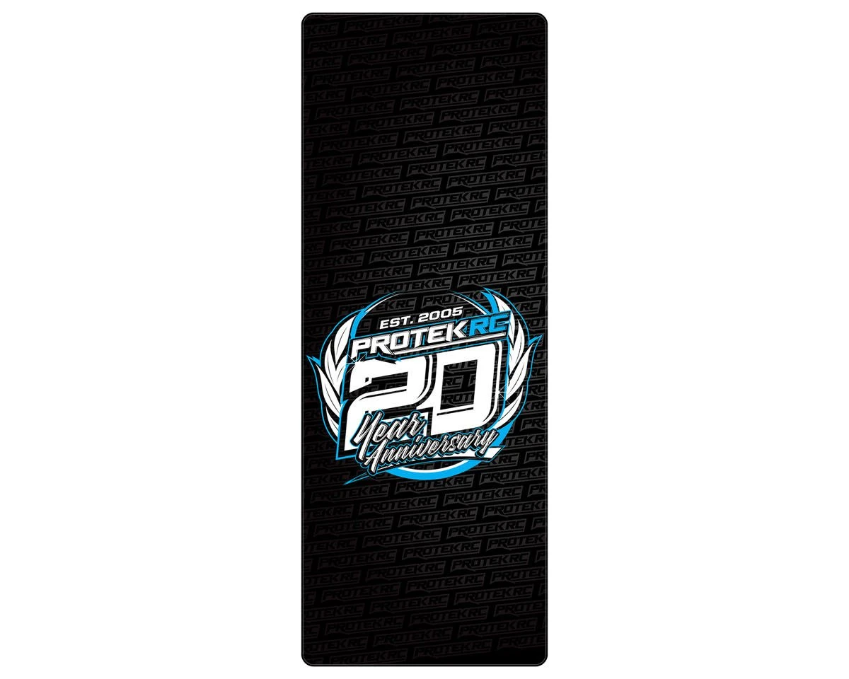 ProTek RC 2024 Universal Chassis Protective Sheet (Blue/Black) (2) (12.5x33.5cm) 3 ProTek RC 2024 Universal Chassis Protective Sheet (Blue/Black) (2) (12.5x33.5cm)